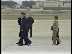 WRAP Bush returns from Texas, adds White House arrival News Clip