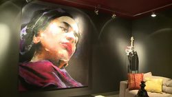 CLEAN: Spanish artist pays homage to Frida Kahlo News Clip