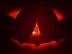 Halloween pumpkin glowing, loopable - HD Stock Footage