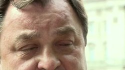 CLEAN : Steadfast Queen Elizabeth II becomes longest reigning monarch News Clip