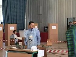 CLEAN: Karzai urges Afghans to vote 'for better future' News Clip