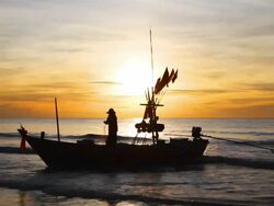 HD:Silhouette scene in the morning for fisherman. Stock Footage