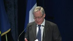 CLEAN : Bank of France calls on Hollande News Clip