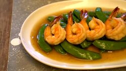 stir-freid peas with shrimp Stock Footage