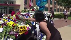 VOICED : El dia despues en Dallas tras la matanza de policias News Clip