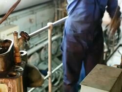 Cylinder head lifting Stock Footage