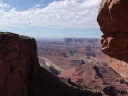 Dolly motion overlooking the Green River from Dead Horse Point near Moab Utah. Stock Footage