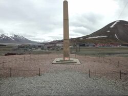A monument in Longyearbyen, the capital of the Norwegian Svalbard archipelago Stock Footage