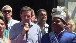 VOICED : Comienza carnaval de Rio con bendicion de alcalde evangelico News Clip