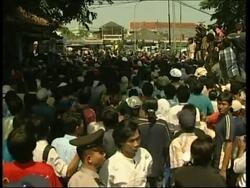 Indonesian president on re-election campaign News Clip