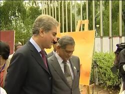 Indian and Pakistan envoys comment on possibility of talks News Clip