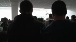 CLEAN : Hundreds turn out for funeral of News Clip