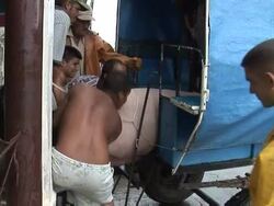 CLEAN: Hurricane Gustav tears through western Cuba News Clip