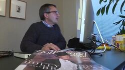 CLEAN : La La Land craze sweeps across Hollywood News Clip