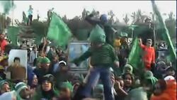 Gadhafi supporters celebrate claimed recapture of Al-Zawiyah News Clip