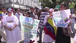CLEAN : Opposition leaders rally in Caracas against Supreme Court News Clip