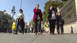 CLEAN : Madrid residents divided over Catalan crisis News Clip