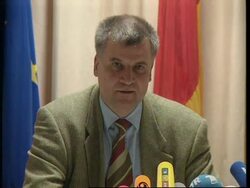 UK/BELGIUM: HEALTH MINISTER DEFENDS DECISION ON UK BEEF SALE BAN News Clip