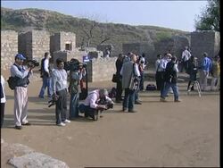 Prince Charles and Camilla continue visit, reax from Peshawar News Clip