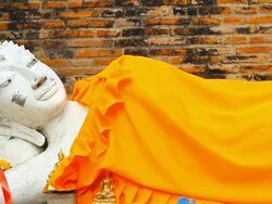 Dolly Shot: Budha Statue Stock Footage