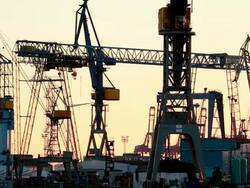 WS View of crain at shipyard / Hamburg, Hamburg, Germany Stock Footage