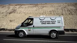 CLEAN : Father buries drowned toddler, family in Syria News Clip