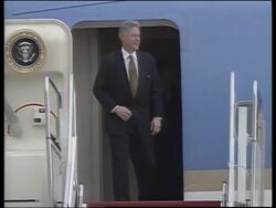 USA: PRESIDENT CLINTON RETURNS HOME News Clip