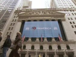 MS Sidewalk traffic from low angle in front of New York Stock Exchange Building / New York City, United States Stock Footage