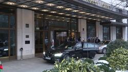 FM Zarif arrives at hotel for meeting with Kerry News Clip