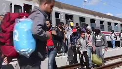 CLEAN : Croatia continues to redirect migrants to Hungary News Clip