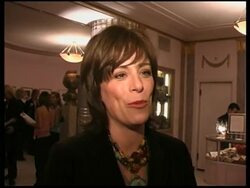 Stars donate Golden Globe outfits for charity auction News Clip