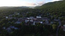4K aerial establishing shot of the town of Bristol, Vermont, USA Stock Footage