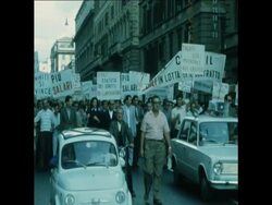 SYND 18 9 69 ROME STRIKE News Clip