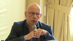 CLEAN : France expands assisted reproductive technology access News Clip