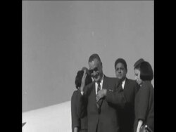 SYND  30 8 67 EGYPT'S PRESIDENT NASSER ARRIVES IN KHARTOUM News Clip