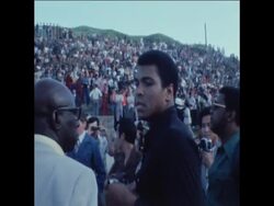 SYND 29 6 76 WORLD BOXING CHAMPION ALI VISITS DONGDUCHON Instructional Video