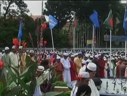 Muslims mark end of holy month of Ramadan; Pakistan News Clip