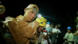 Rescuers manage to pull some stranded workers from collapsed mine Instructional Video