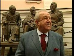 Plans for new Stalin statue leave Russians divided News Clip