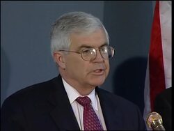 US moves to stop China pegging currency to US dollar News Clip