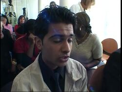 Presidential candidate Francois Bayrou campaigns in Tours; ADDS Sarkozy campaign News Clip