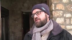 VOICED : A golpe de nabos expulsan al mal en Espana News Clip