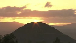 New era celebrations in Guatemala, Mexico and Peru News Clip