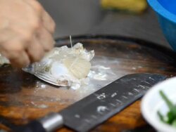 share sea crab with knife Stock Footage