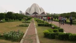 Crowd of visitors at the Lotus Temple, New Delhi Stock Footage