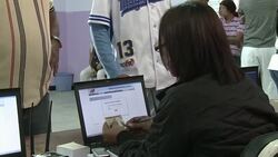 VOICED : Chavismo y oposicion reivindican triunfo News Clip