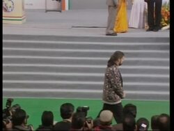 Vajpayee addresses Indian expats conference News Clip