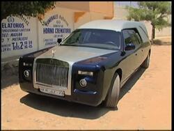 A'math of battle between military and drugs gangs, 16 died Instructional Video