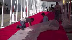 CLEAN : Final preparations on the Golden Globes red carpet News Clip