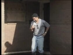 Mayor reopens Algiers neighbourhood, residents of other suburbs return News Clip